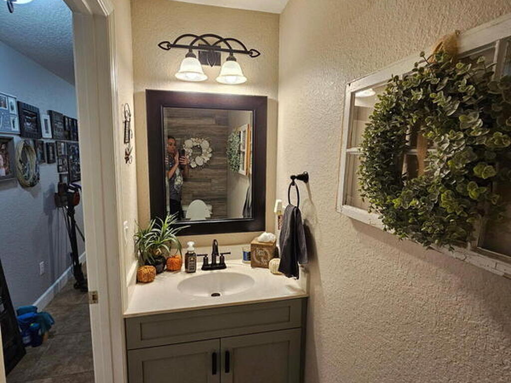 3094 Green Turtle Circle, Mims, FL 32754