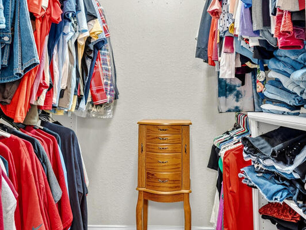 1445 Ambra Drive, Melbourne, FL 32940