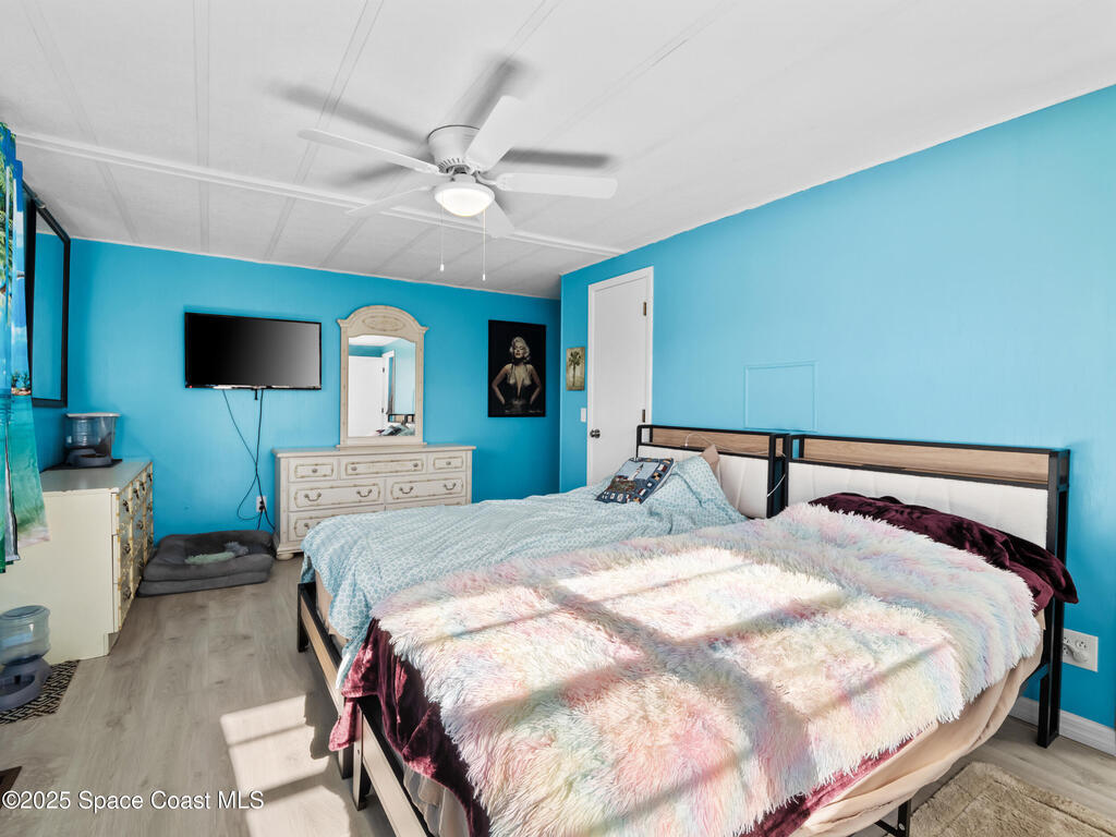 1040 Waterway Drive, Barefoot Bay, FL 32976