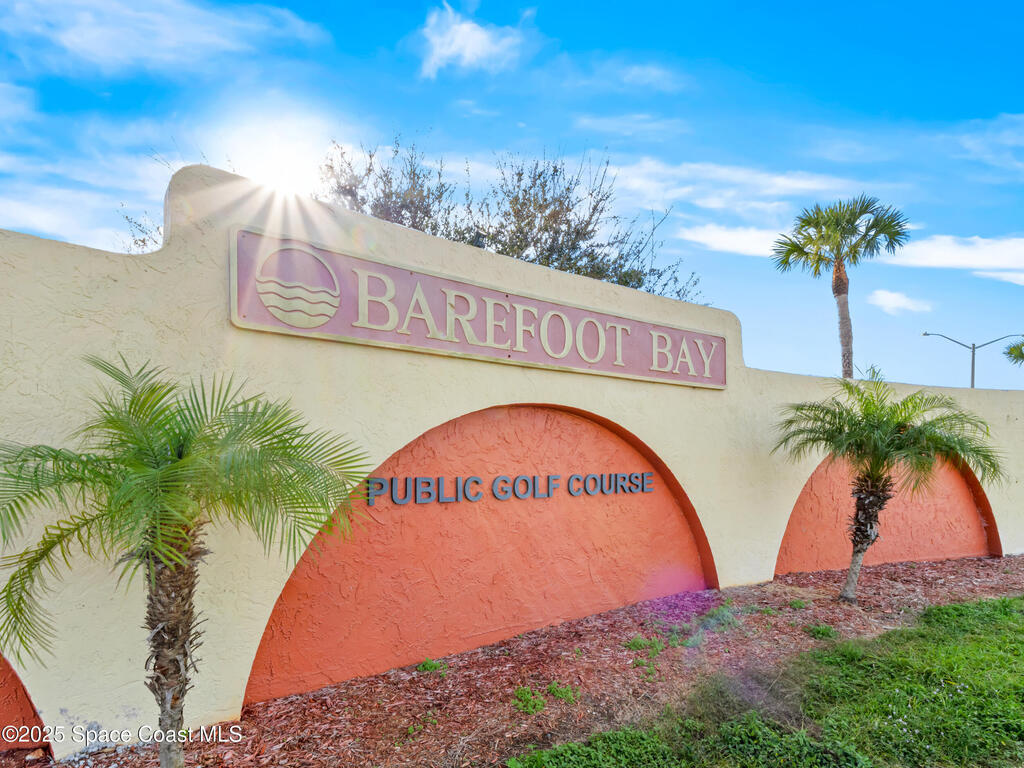 1040 Waterway Drive, Barefoot Bay, FL 32976