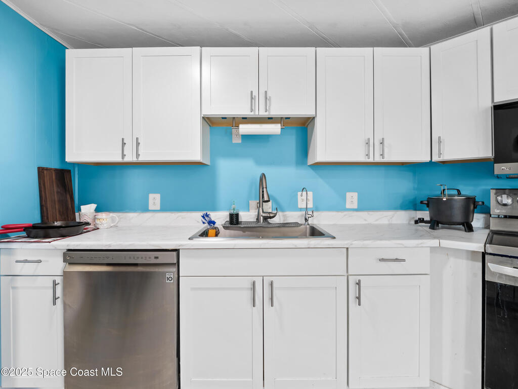 1040 Waterway Drive, Barefoot Bay, FL 32976