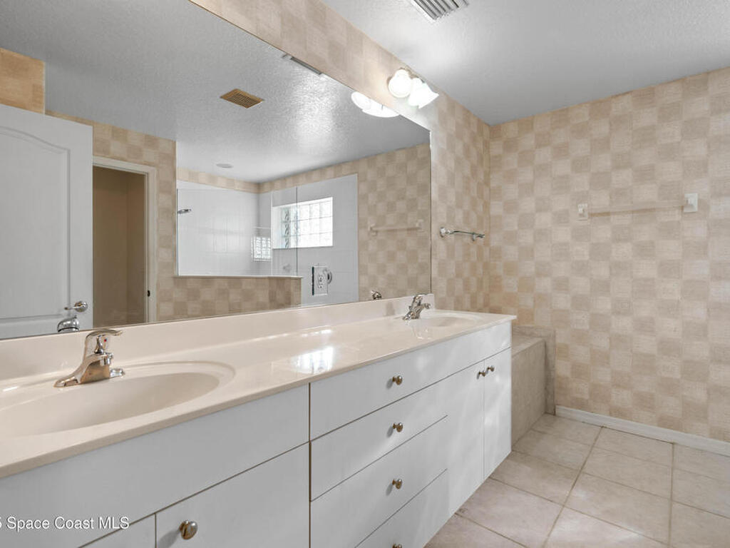 741 Indian Oaks Drive, Melbourne, FL 32901