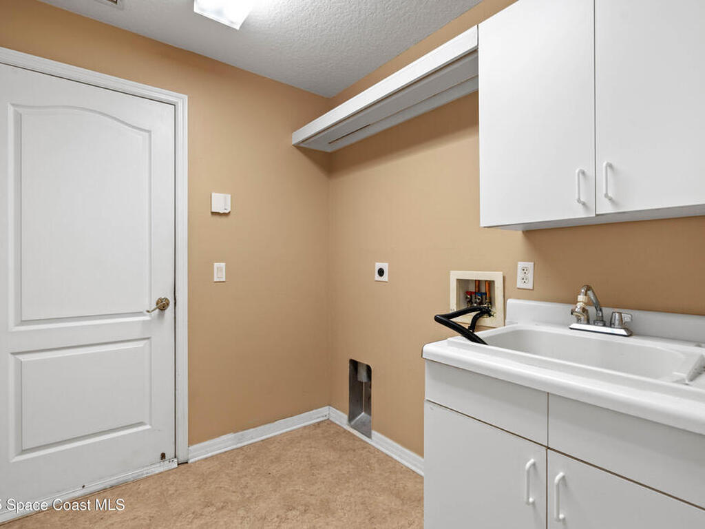 741 Indian Oaks Drive, Melbourne, FL 32901