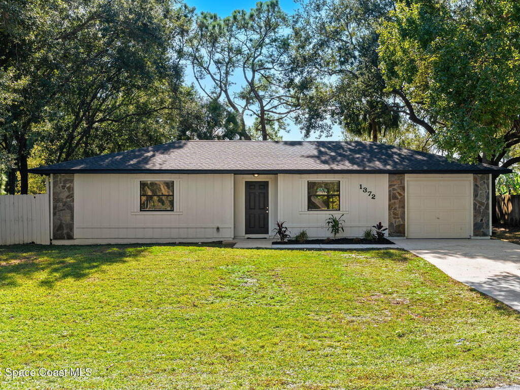 1372 Sagola Street, Palm Bay, FL 32909