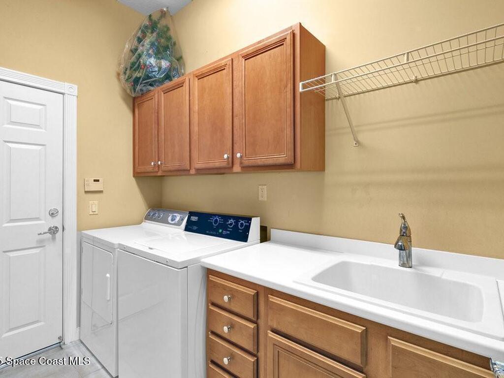 5209 Eleuthra Circle, Vero Beach, FL 32967