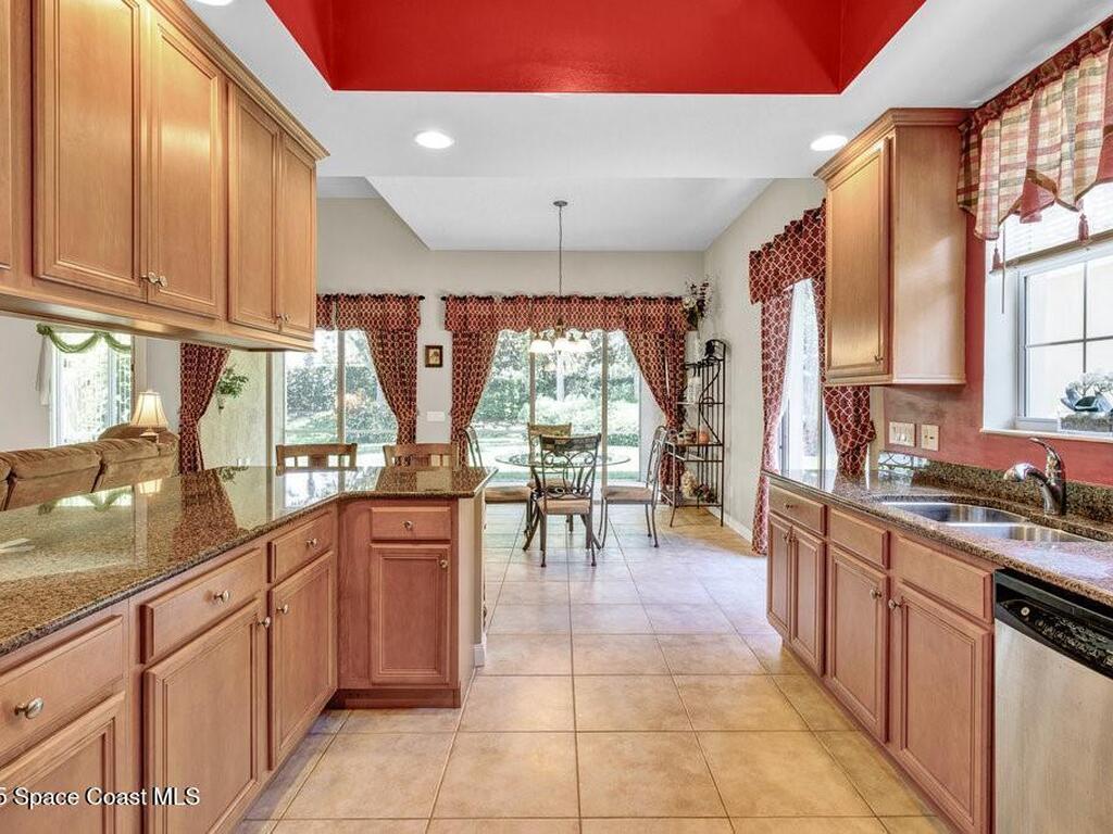 5209 Eleuthra Circle, Vero Beach, FL 32967