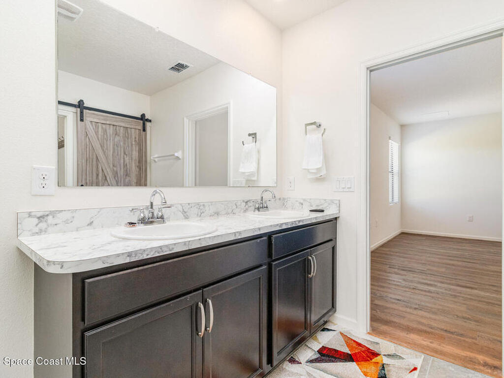 4554 Magenta Isles Drive, Melbourne, FL 32904