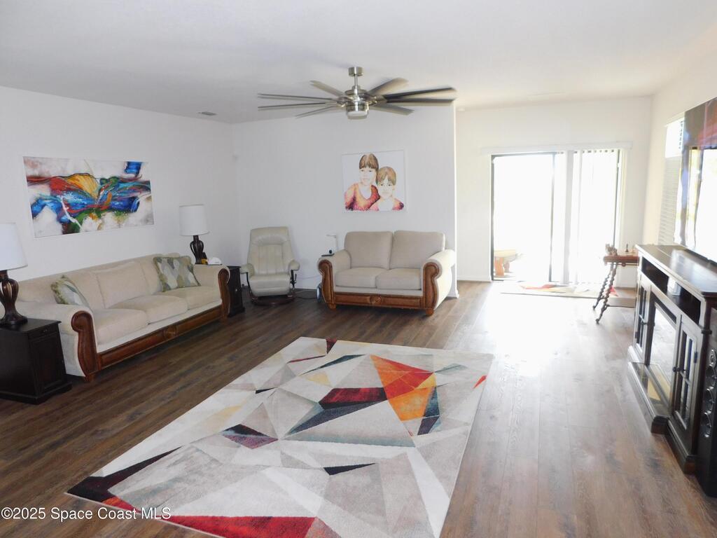 4554 Magenta Isles Drive, Melbourne, FL 32904