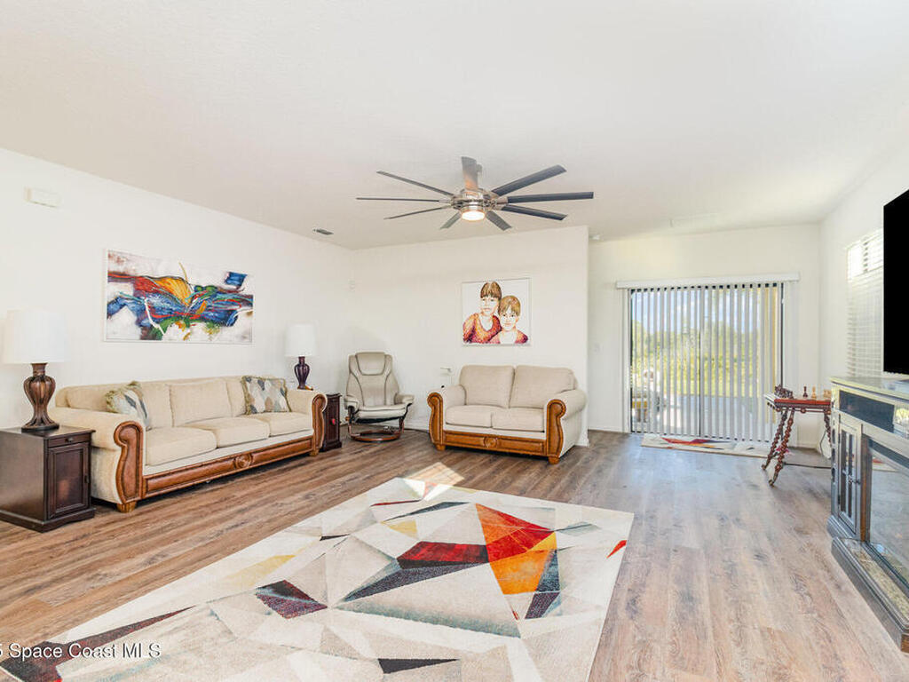 4554 Magenta Isles Drive, Melbourne, FL 32904