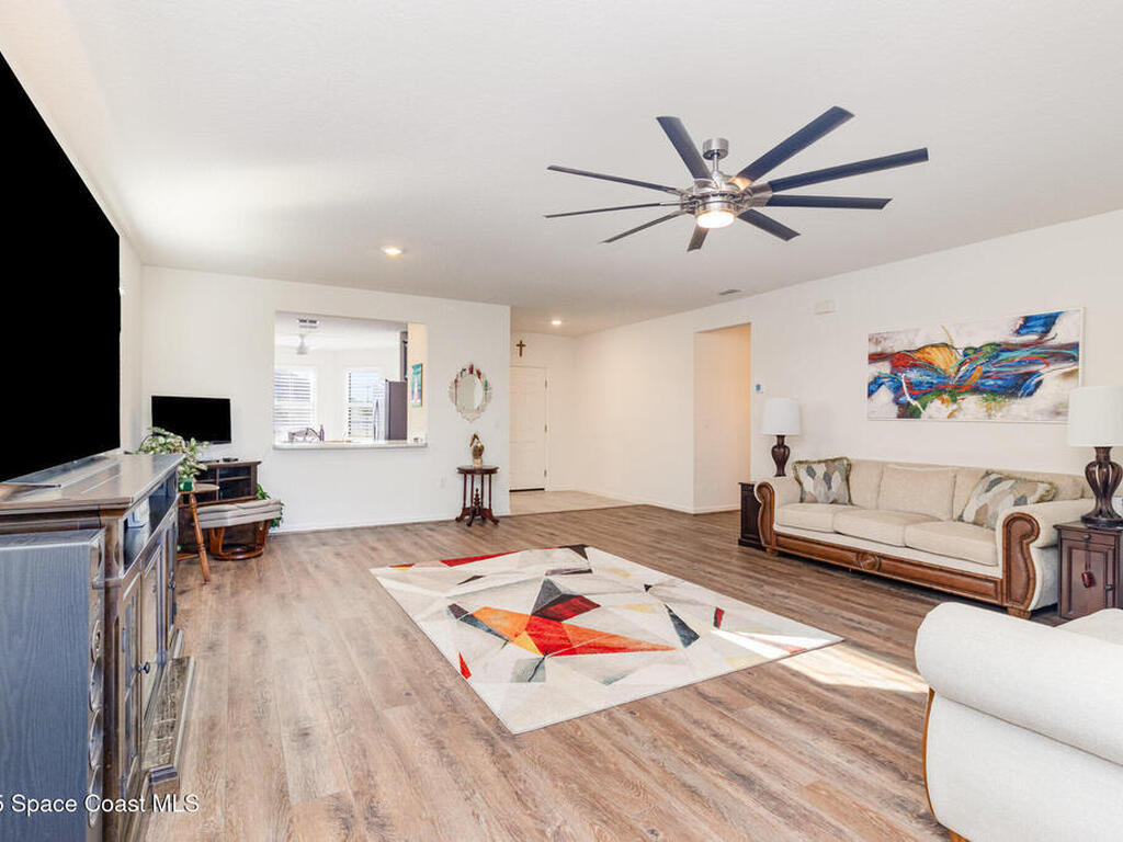 4554 Magenta Isles Drive, Melbourne, FL 32904