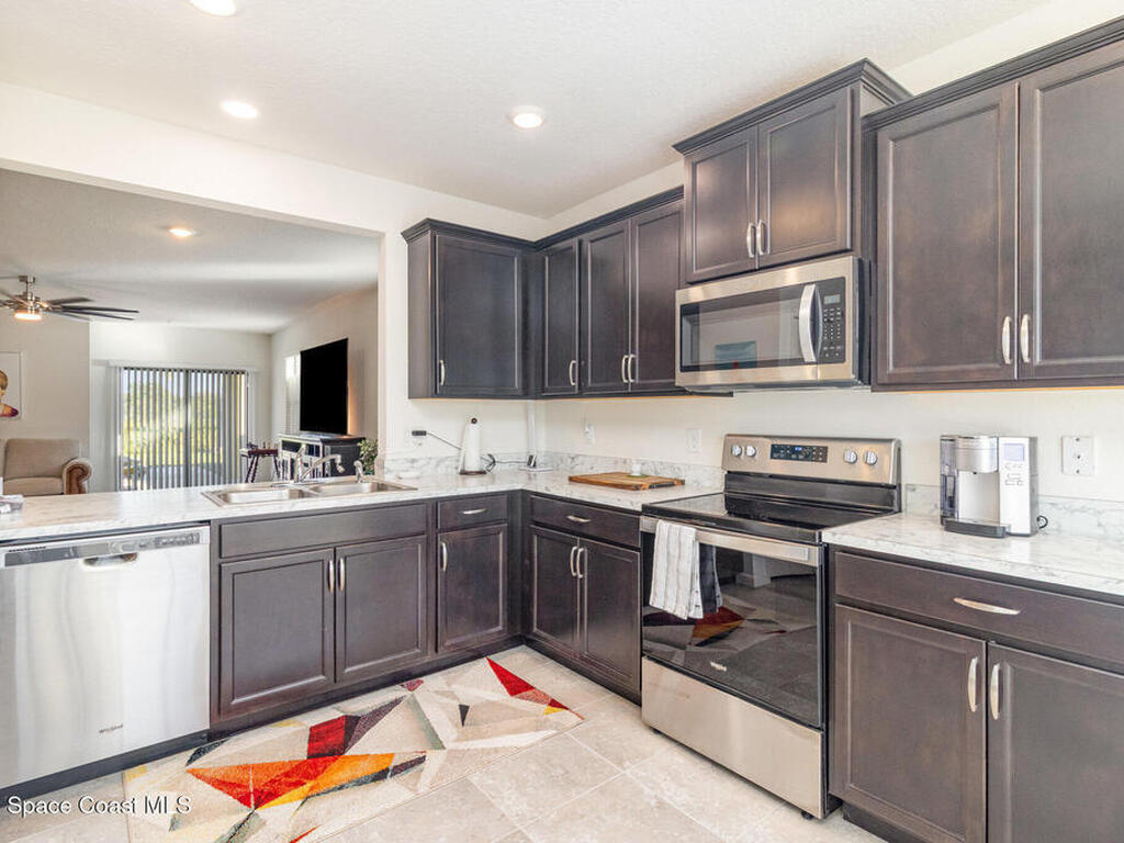 4554 Magenta Isles Drive, Melbourne, FL 32904