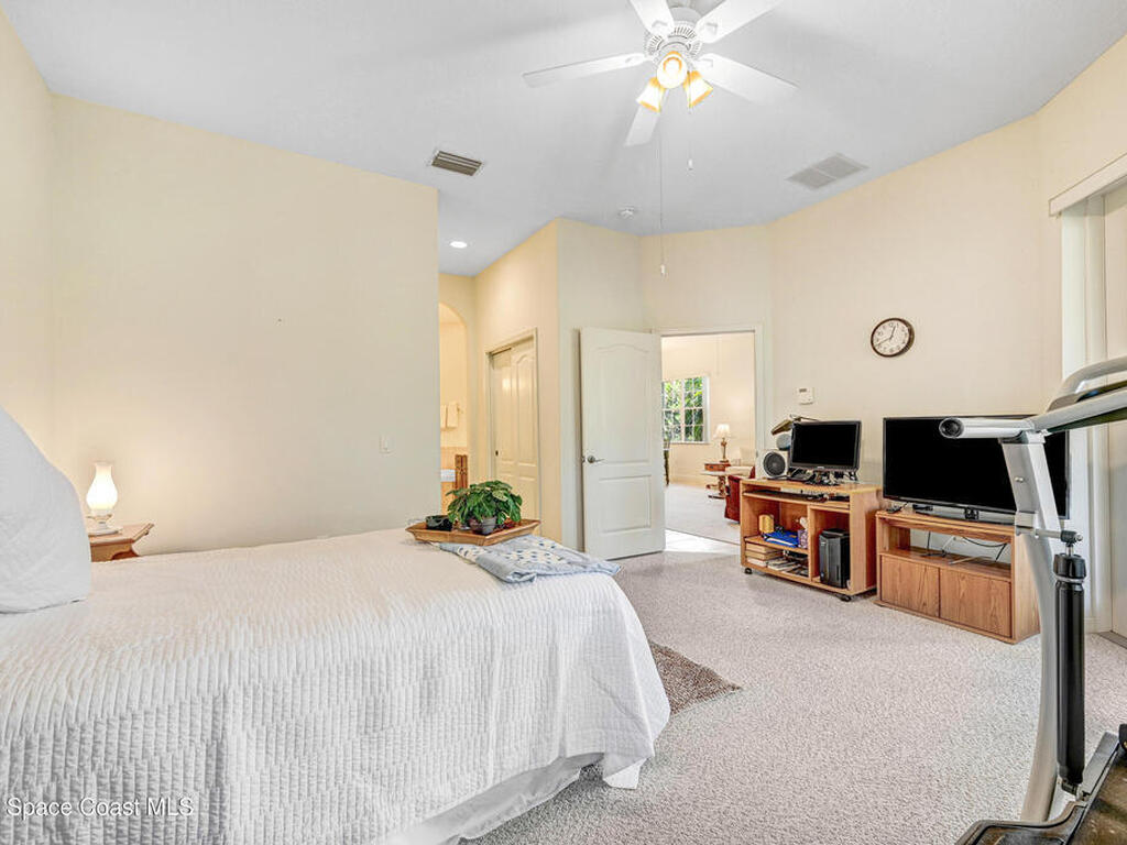 1386 Ballinton Drive, Melbourne, FL 32940