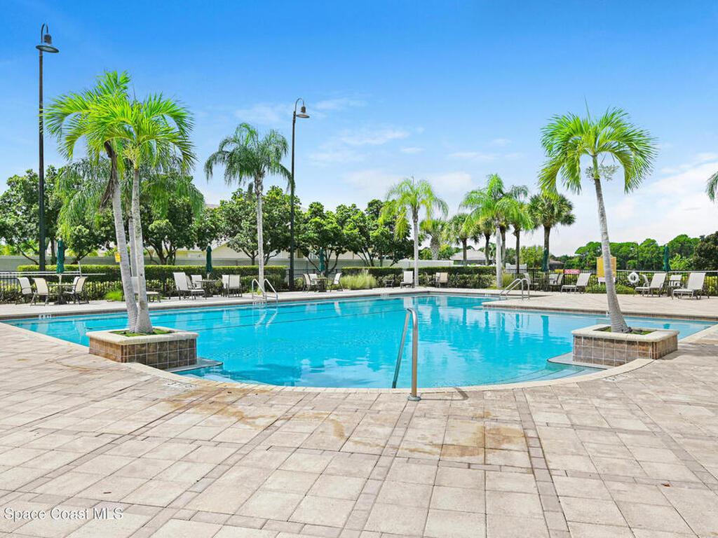 1386 Ballinton Drive, Melbourne, FL 32940