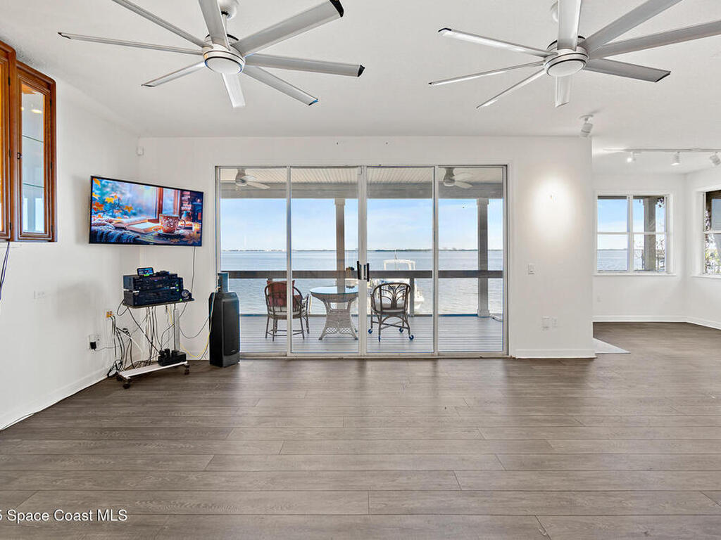 954 S Banana River Drive, Merritt Island, FL 32952