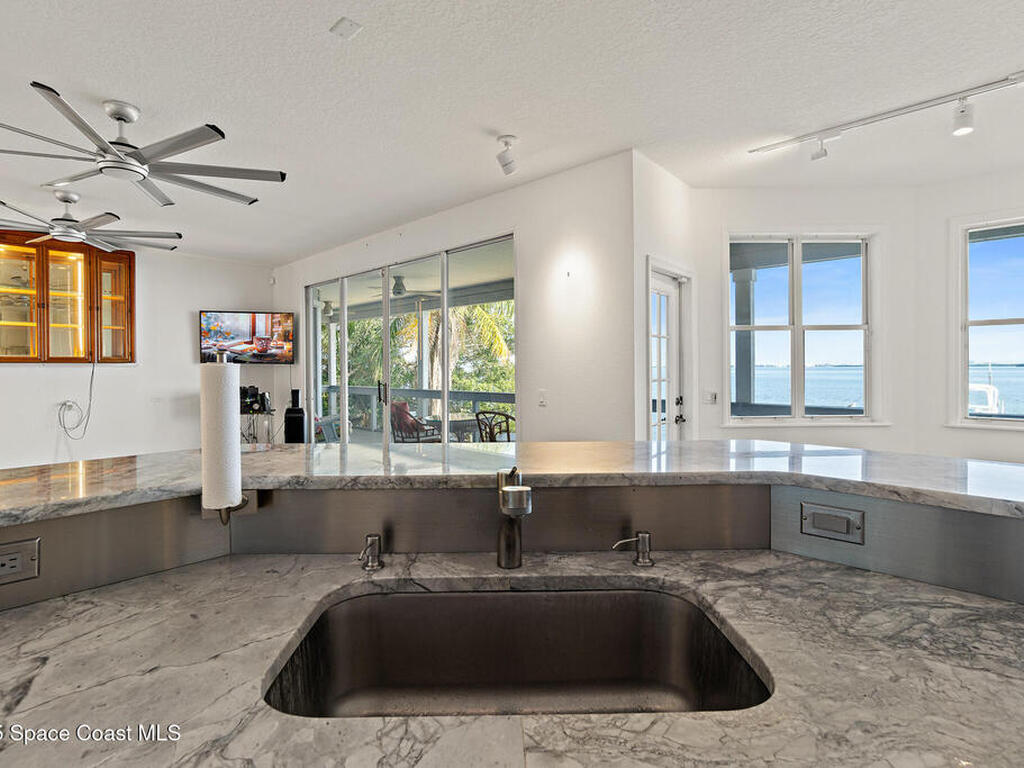 954 S Banana River Drive, Merritt Island, FL 32952