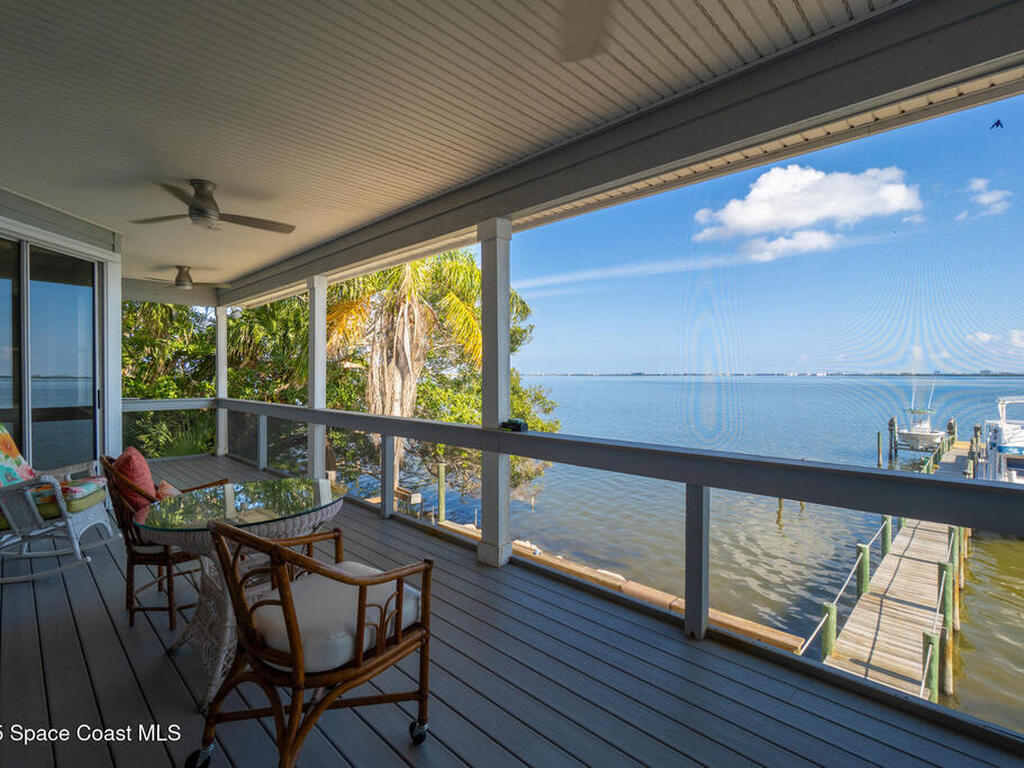 954 S Banana River Drive, Merritt Island, FL 32952