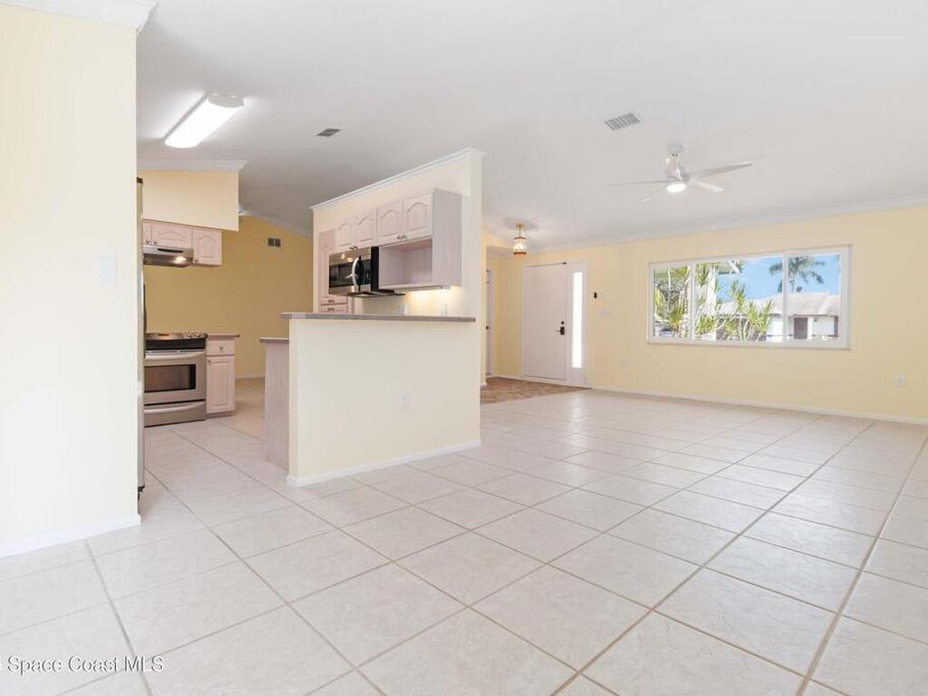 2355 Raintree Lake Circle, Merritt Island, FL 32953