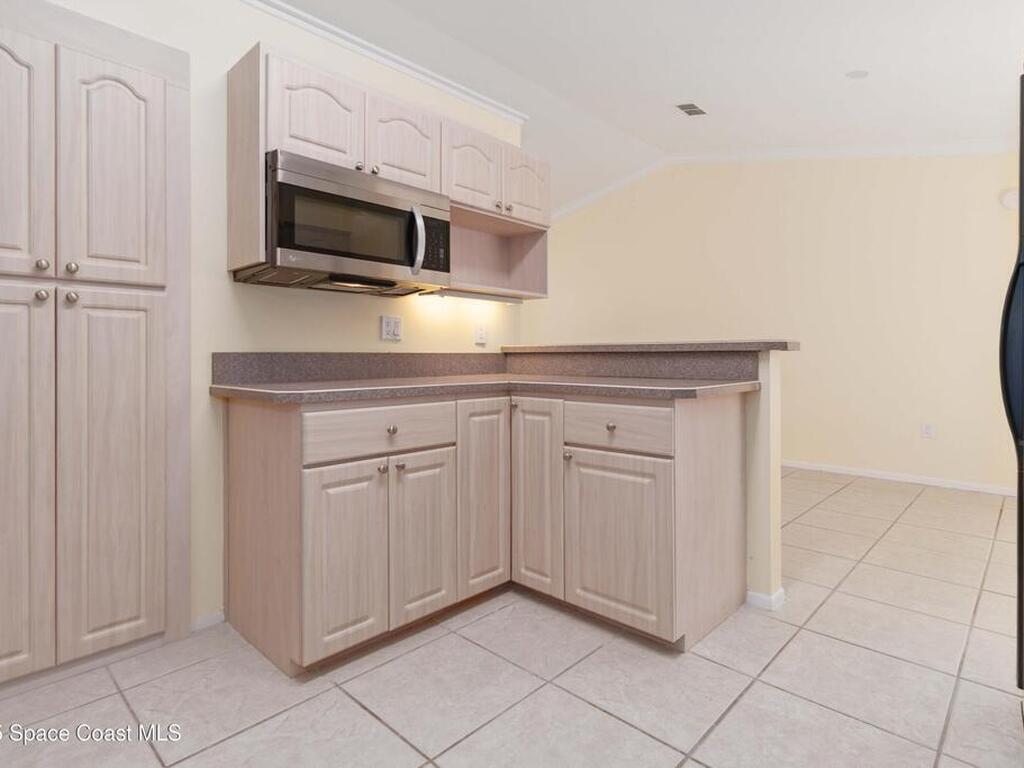 2355 Raintree Lake Circle, Merritt Island, FL 32953