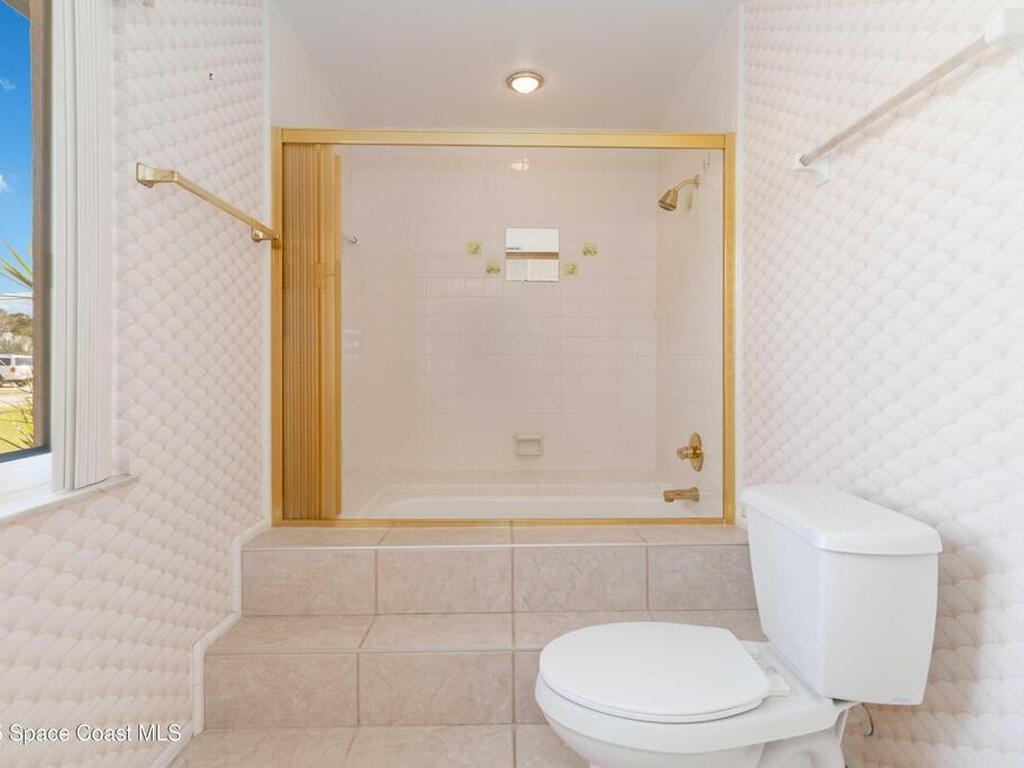 2355 Raintree Lake Circle, Merritt Island, FL 32953