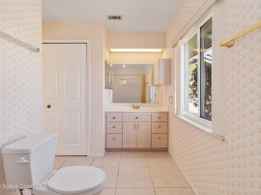 2355 Raintree Lake Circle, Merritt Island, FL 32953