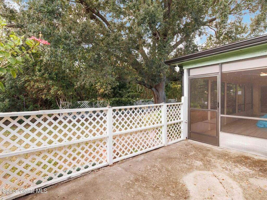 2355 Raintree Lake Circle, Merritt Island, FL 32953