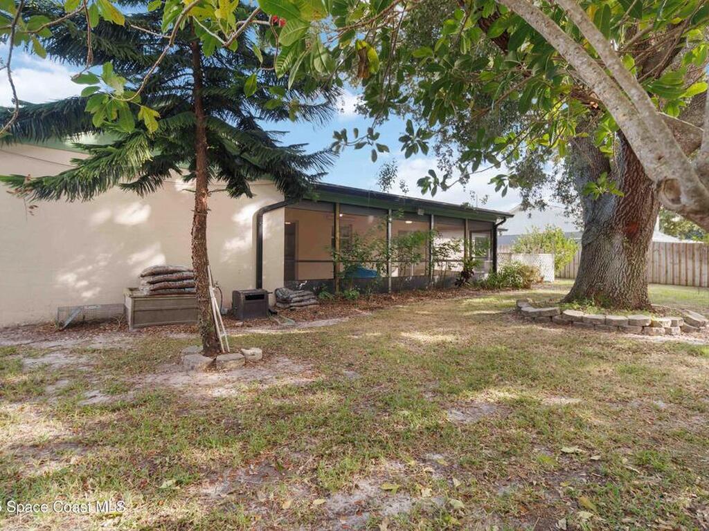 2355 Raintree Lake Circle, Merritt Island, FL 32953