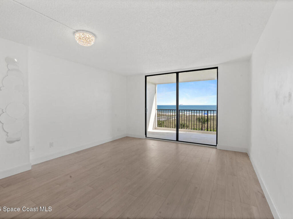 1860 N Atlantic Avenue, Cocoa Beach, FL 32931