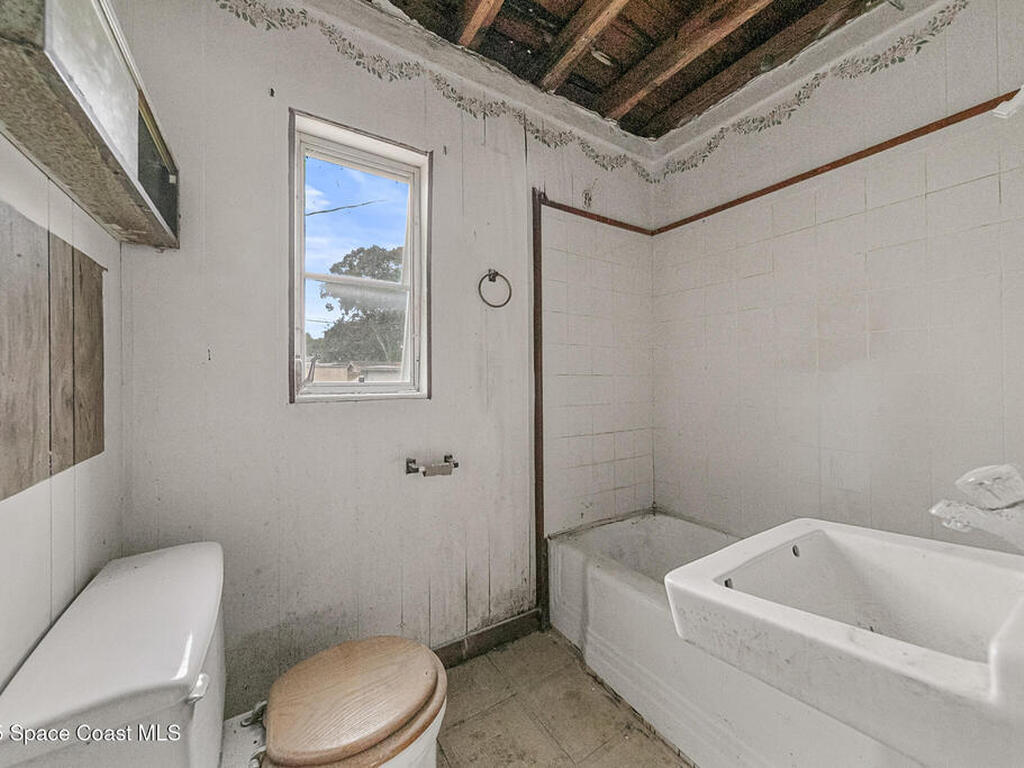 352 Vesta Circle, Melbourne, FL 32901