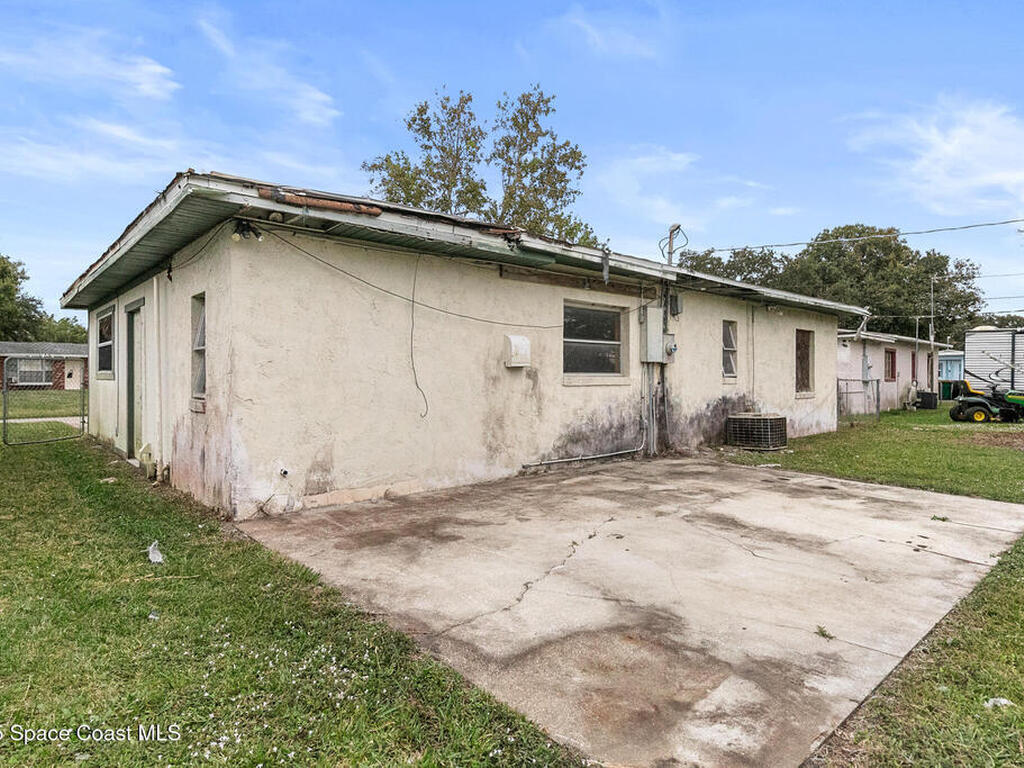 352 Vesta Circle, Melbourne, FL 32901