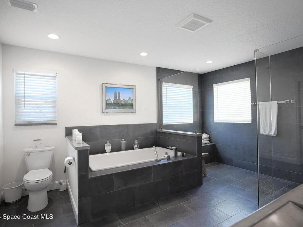 1710 S Miramar Avenue, Indialantic, FL 32903