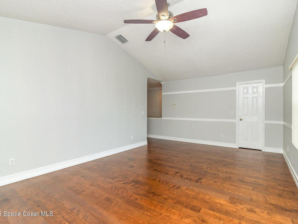 2893 Glasbern Circle, Melbourne, FL 32904