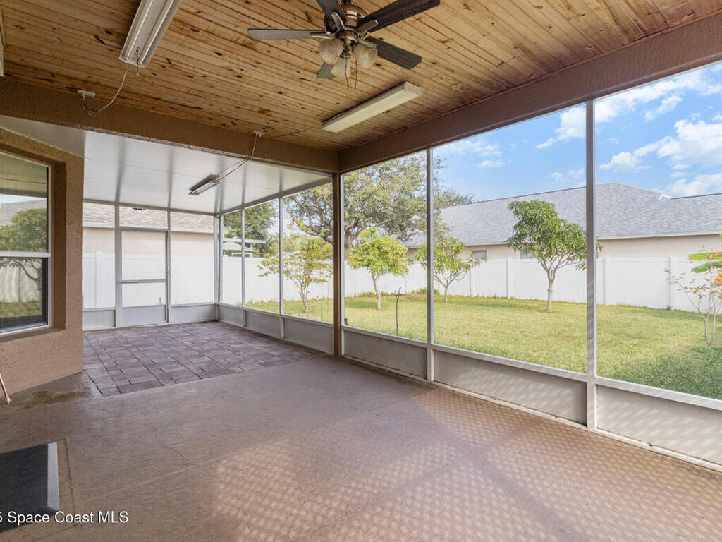 2893 Glasbern Circle, Melbourne, FL 32904