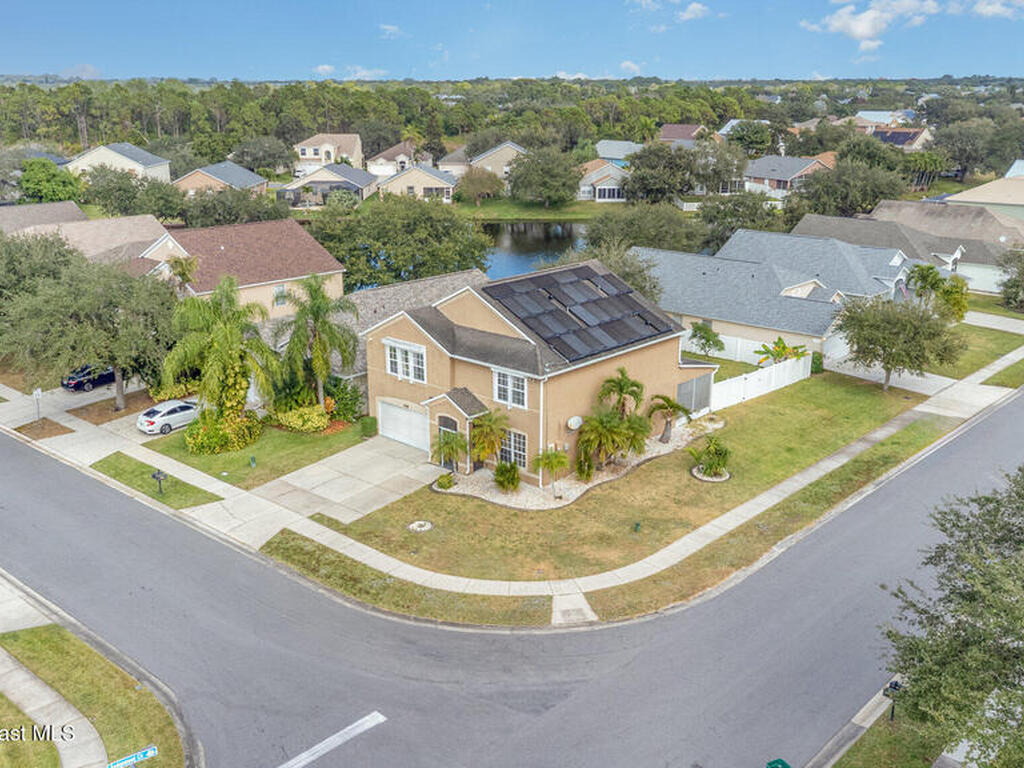 2893 Glasbern Circle, Melbourne, FL 32904
