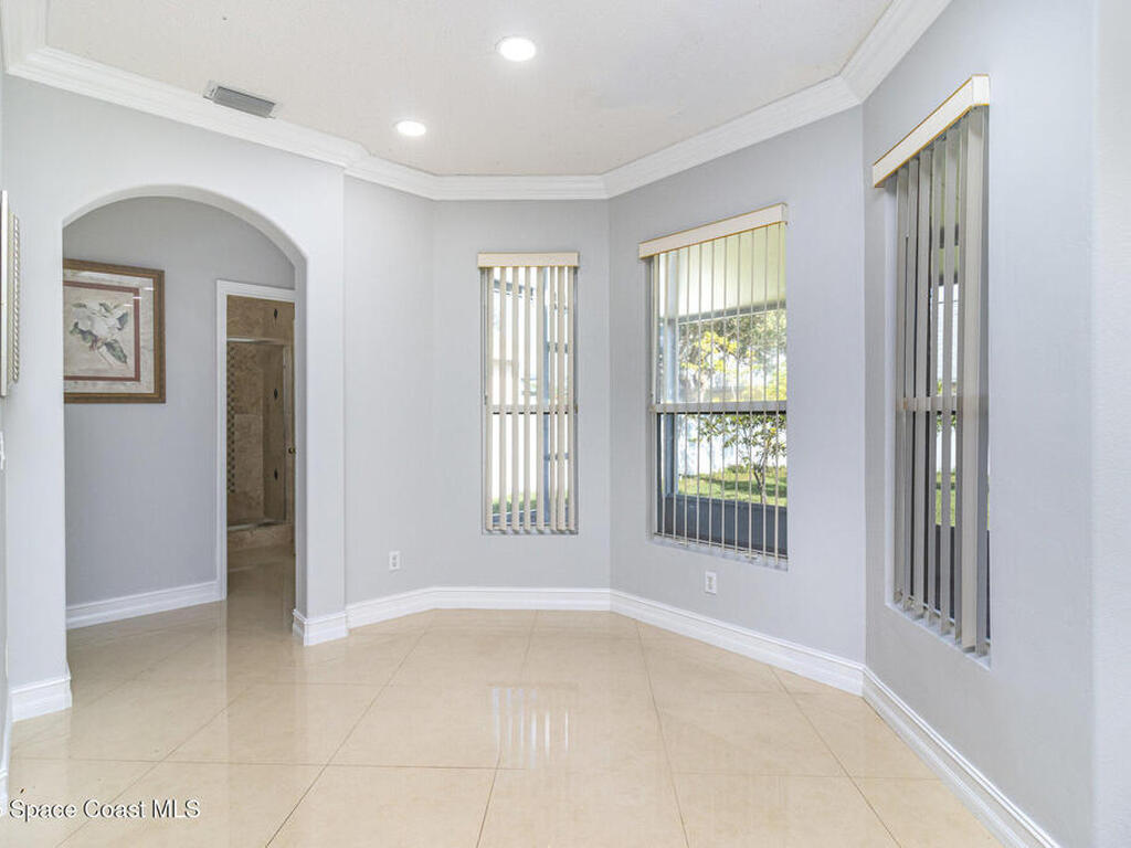 2893 Glasbern Circle, Melbourne, FL 32904