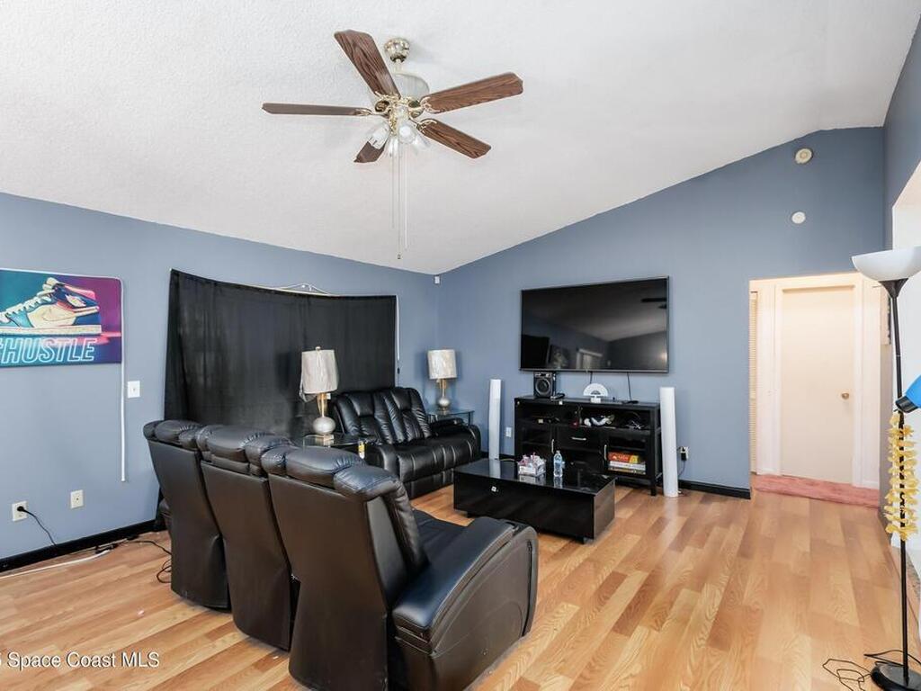 1226 Hedgecoth Street, Palm Bay, FL 32907