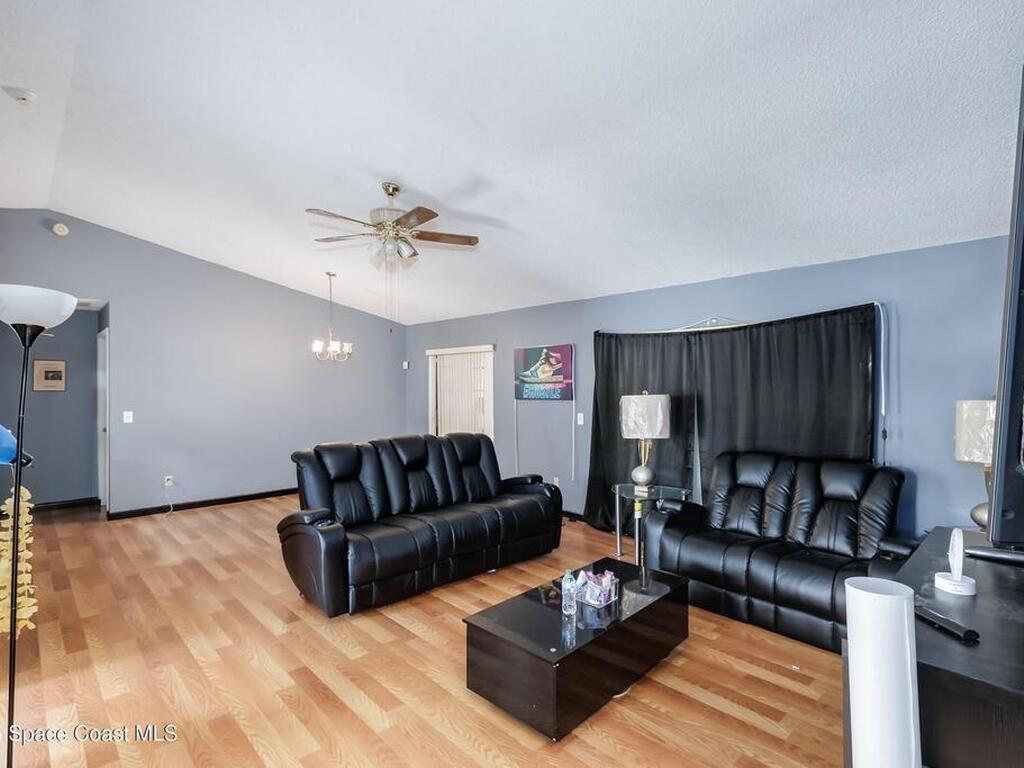 1226 Hedgecoth Street, Palm Bay, FL 32907