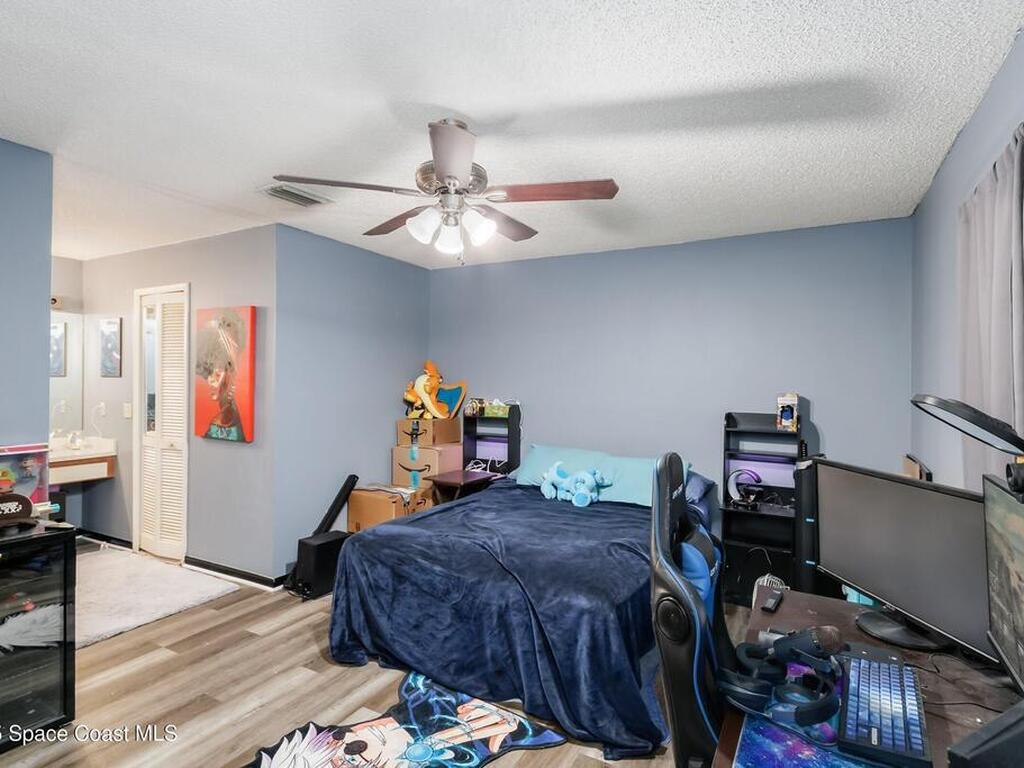 1226 Hedgecoth Street, Palm Bay, FL 32907