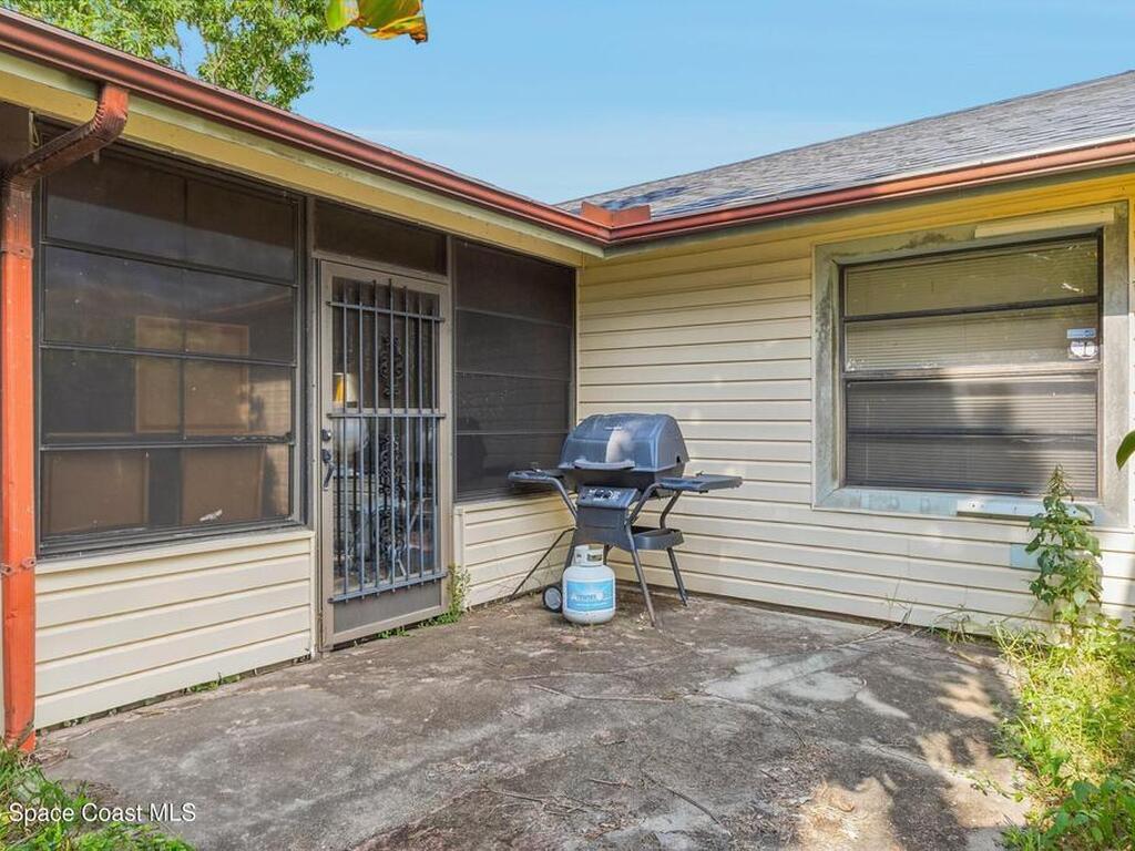 1226 Hedgecoth Street, Palm Bay, FL 32907