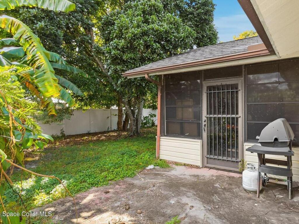 1226 Hedgecoth Street, Palm Bay, FL 32907