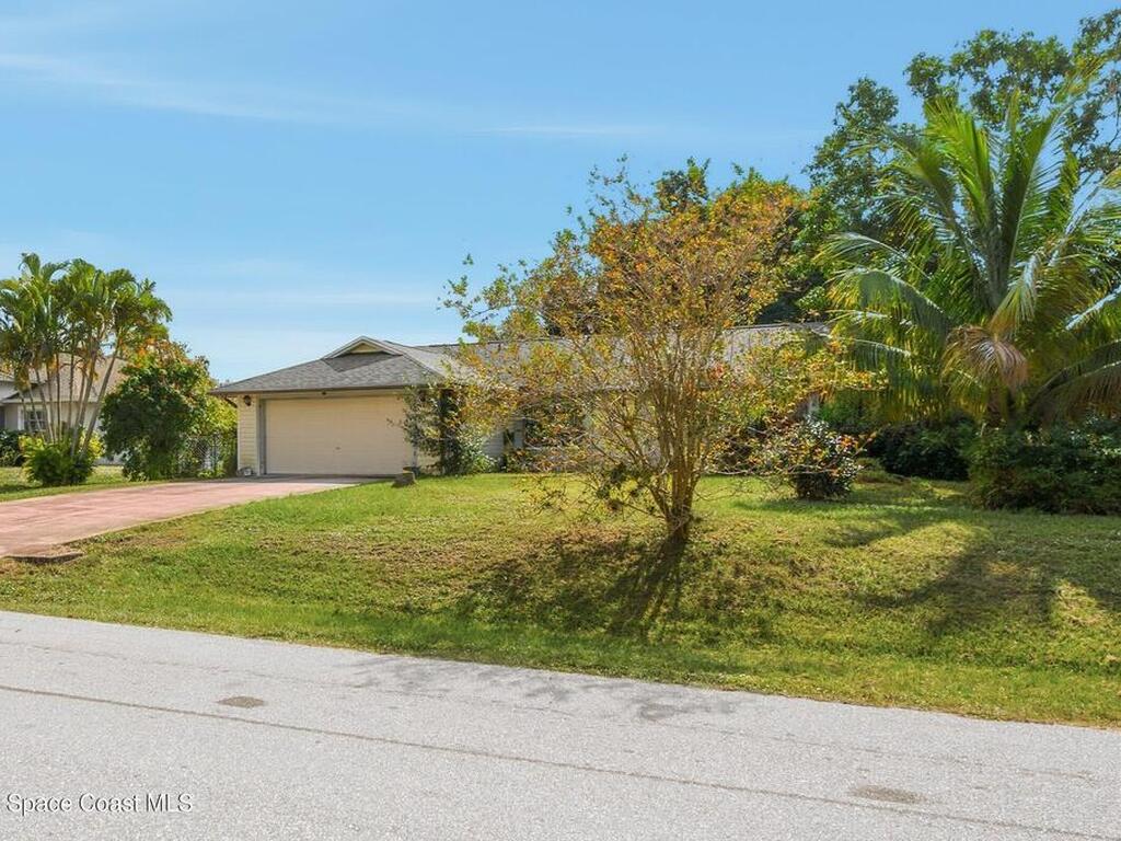 1226 Hedgecoth Street, Palm Bay, FL 32907
