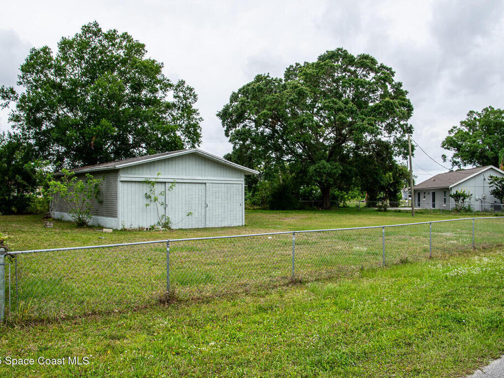 1624 SE Lizette Street, Palm Bay, FL 32909