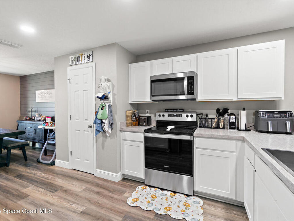 3010 Vista Palm Drive, Edgewater, FL 32141