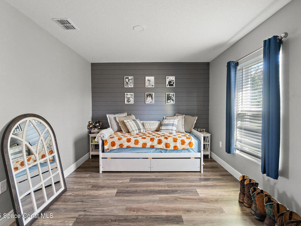 3010 Vista Palm Drive, Edgewater, FL 32141