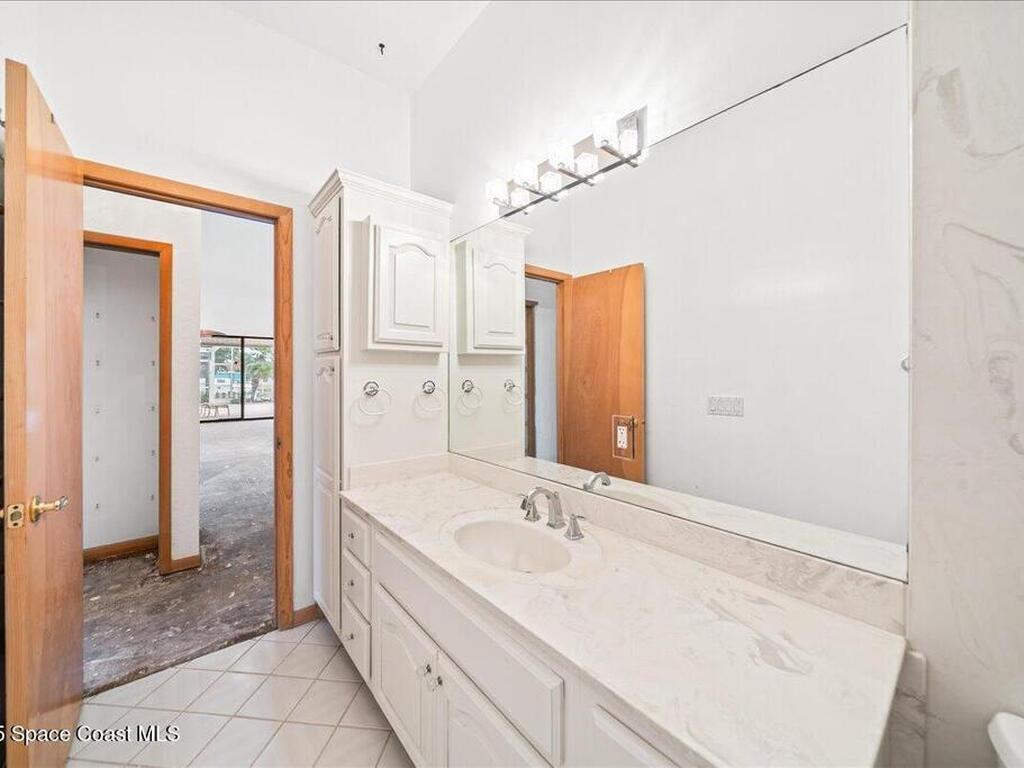 142 Lanternback Island Drive, Satellite Beach, FL 32937