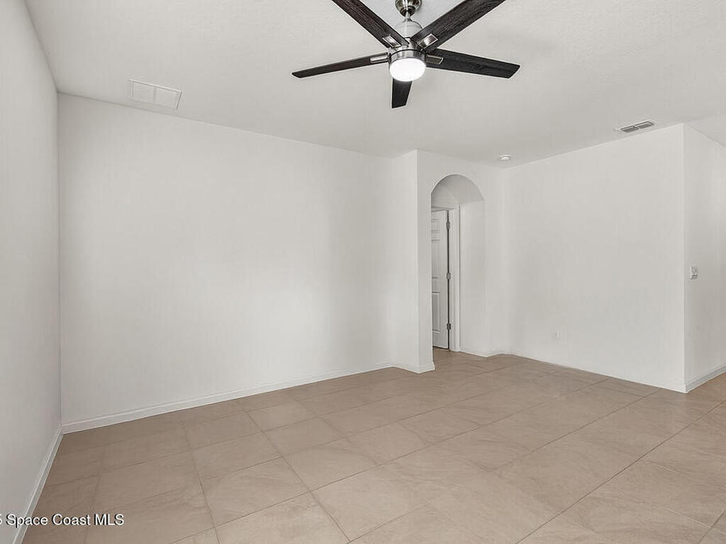 5307 Entertainment Way, Fort Pierce, FL 34947