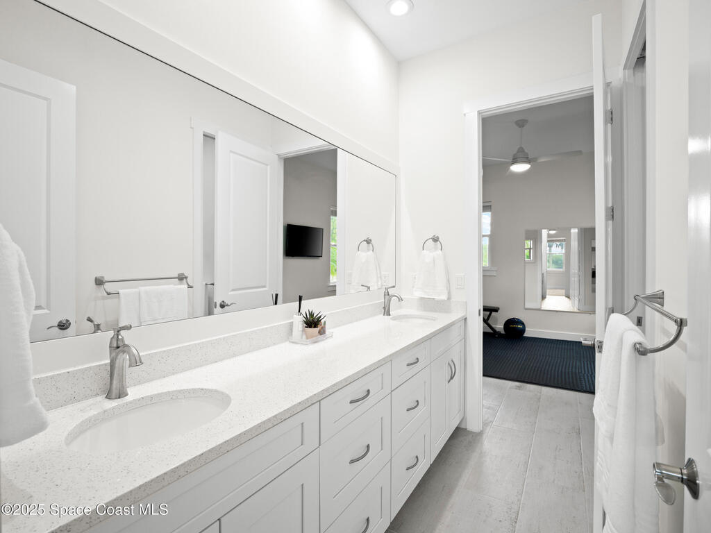 7035 Indian River Boulevard, Grant, FL 32949