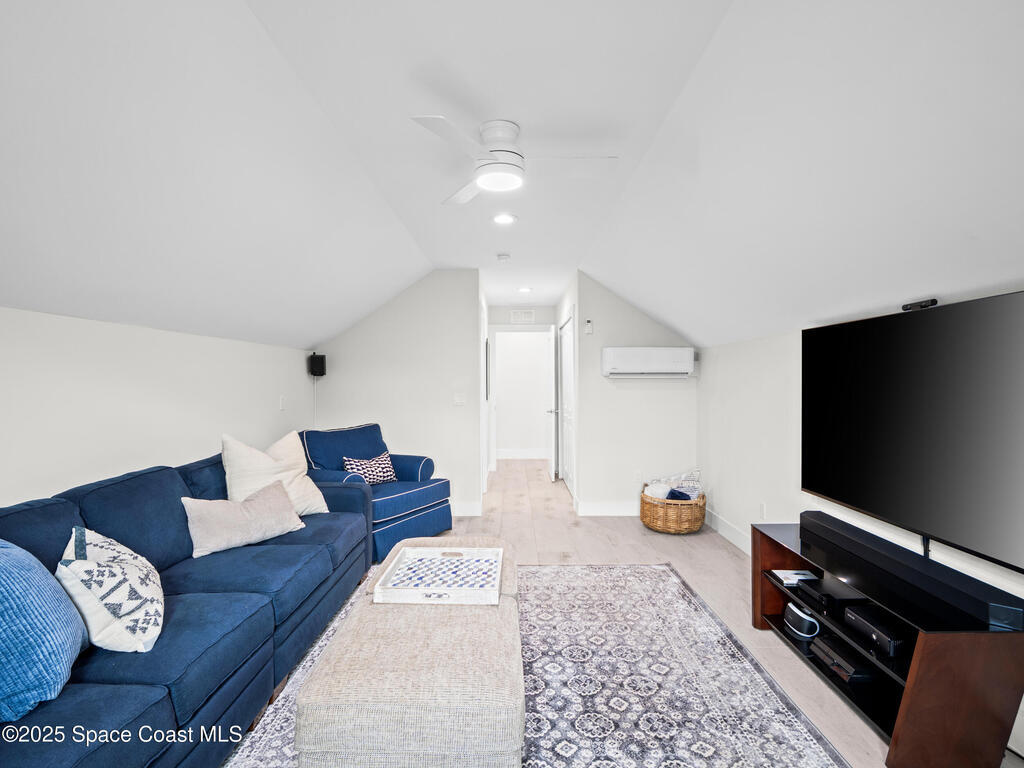 7035 Indian River Boulevard, Grant, FL 32949