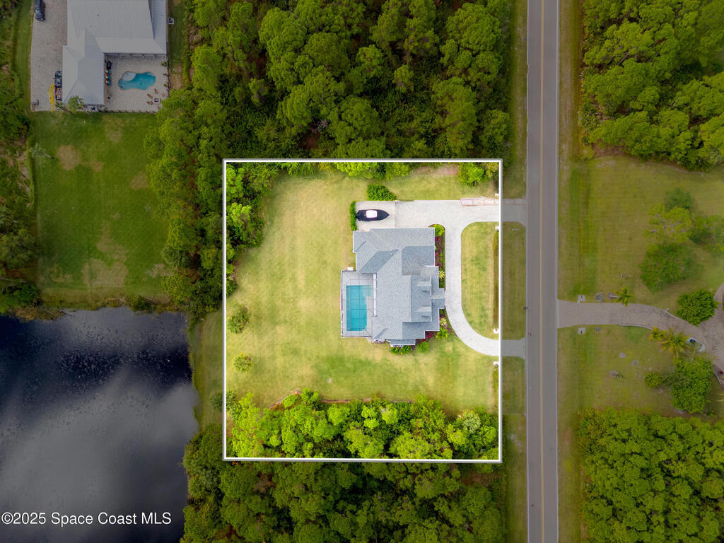 7035 Indian River Boulevard, Grant, FL 32949