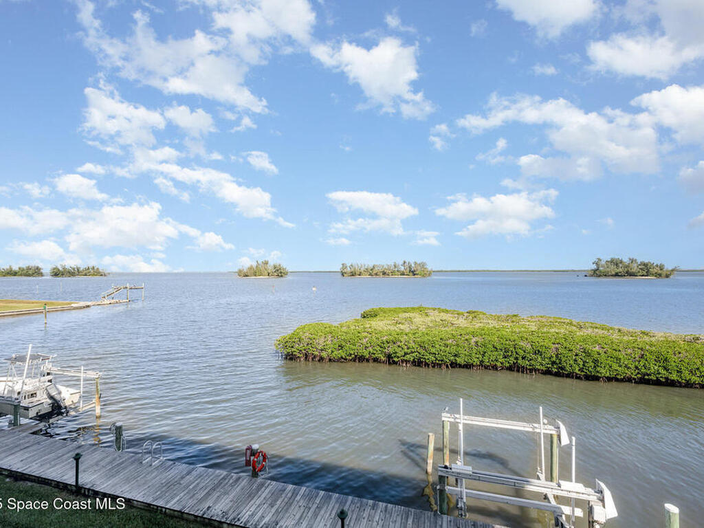 6029 N River Run Drive, Sebastian, FL 32958