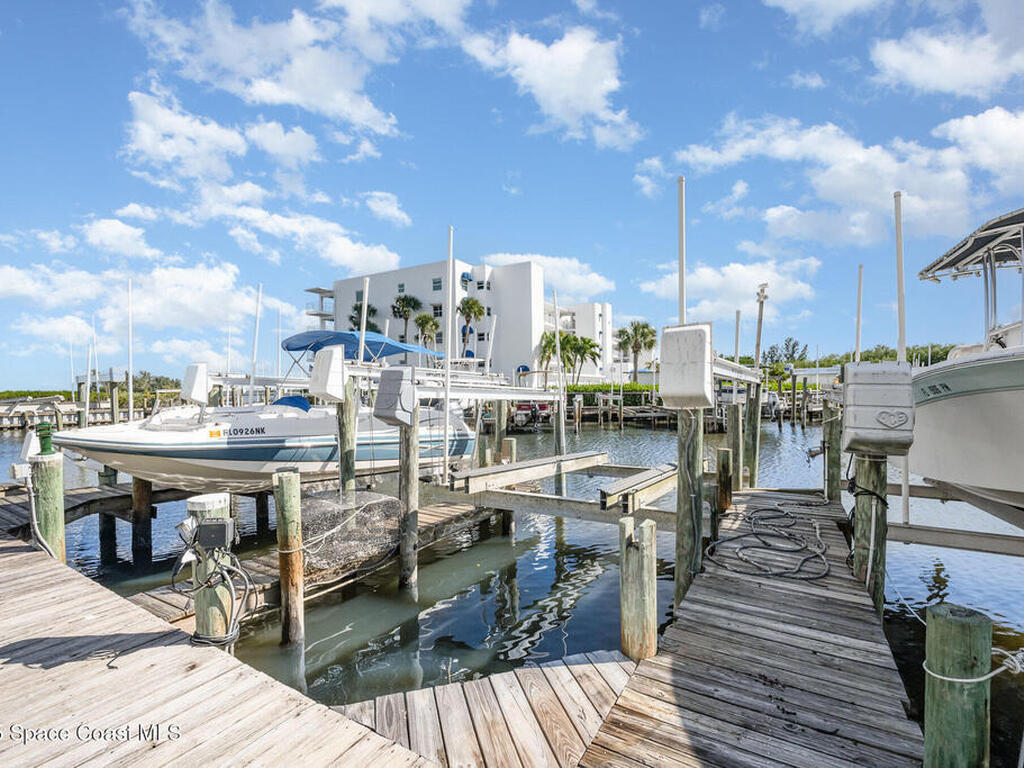 6029 N River Run Drive, Sebastian, FL 32958